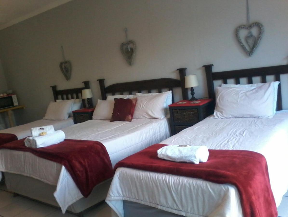 Tehillah Guesthouse Upington Esterno foto