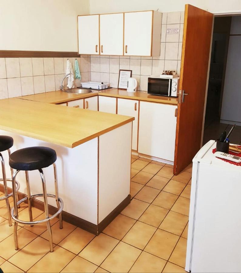 Tehillah Guesthouse Upington Esterno foto