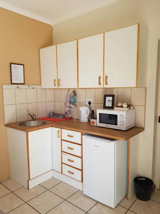 Tehillah Guesthouse Upington Esterno foto