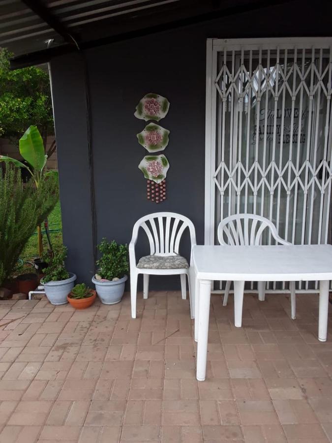 Tehillah Guesthouse Upington Esterno foto
