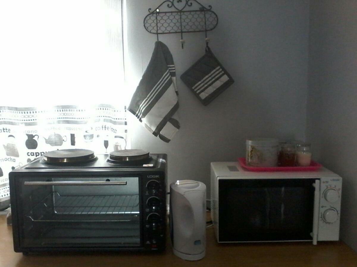 Tehillah Guesthouse Upington Esterno foto